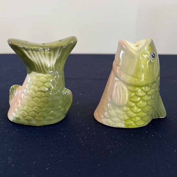 Vintage Bass Fish Salt & Pepper Shakers and Fishing Coffee Mug - Picture 4 of 15